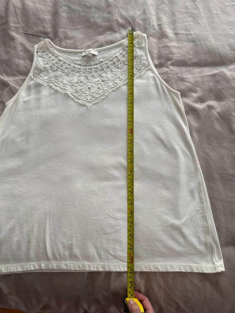 LOFT Outlet White Lace Yoke Sleeveless Tank Top Medium Boho Cottagecore